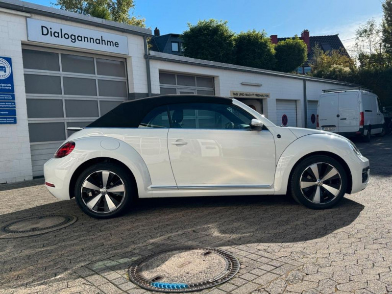 Volkswagen Coccinelle Cabriolet 1.2 TSI SOUND|XENON|FENDER|KAME 2018 - photo n°4 Volkswagen Coccinelle Cabriolet 1.2 TSI SOUND|XENON|FENDER|KAME  occasion à L'Union - photo n°4